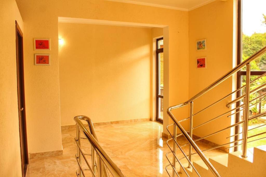 Guest House Sirius Pizunda Exterior foto
