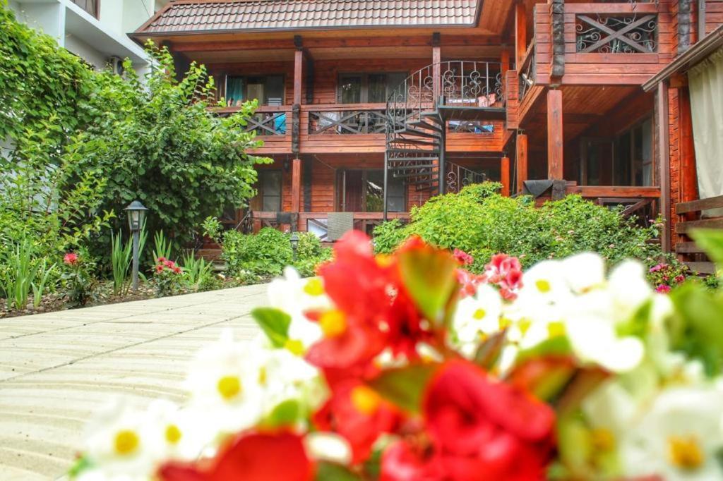 Guest House Sirius Pizunda Exterior foto