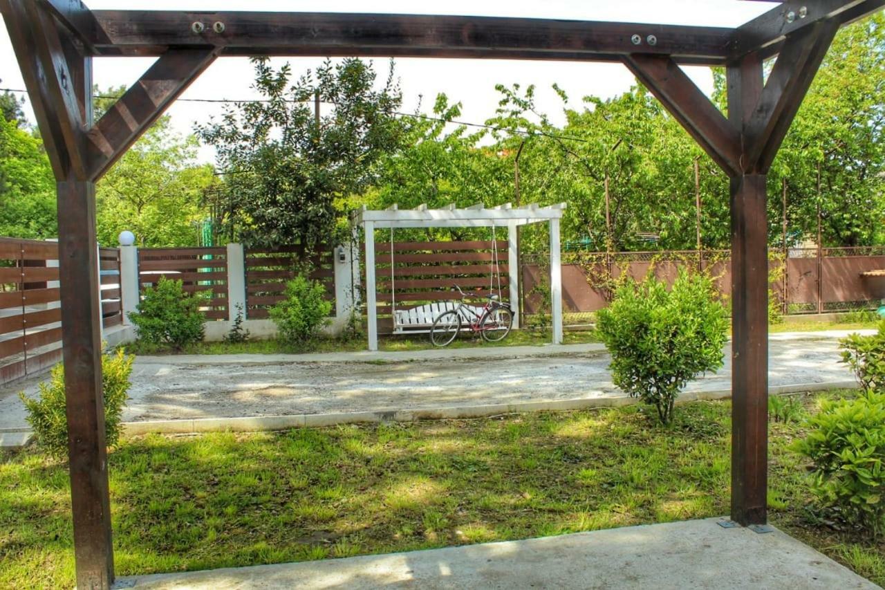 Guest House Sirius Pizunda Exterior foto