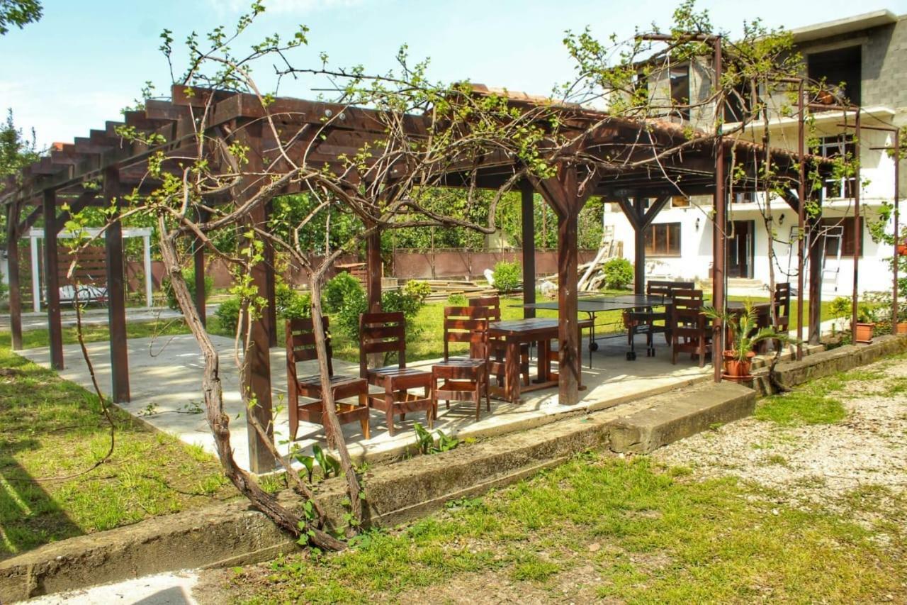 Guest House Sirius Pizunda Exterior foto