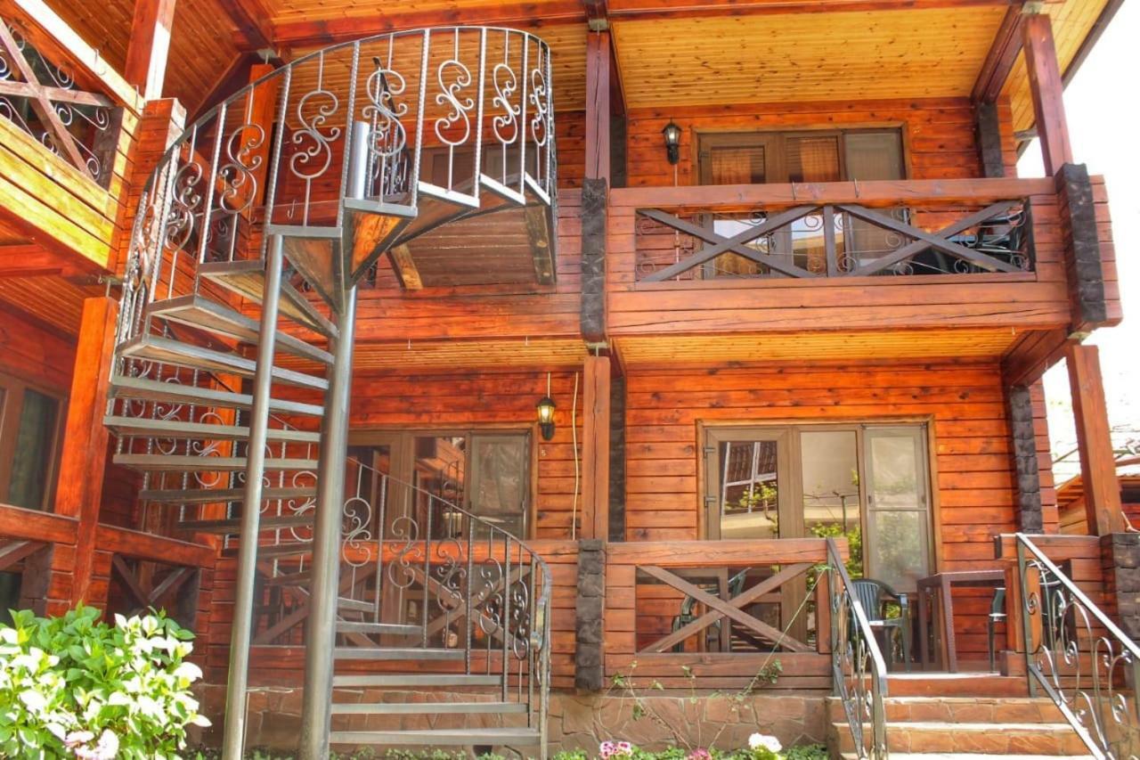 Guest House Sirius Pizunda Exterior foto