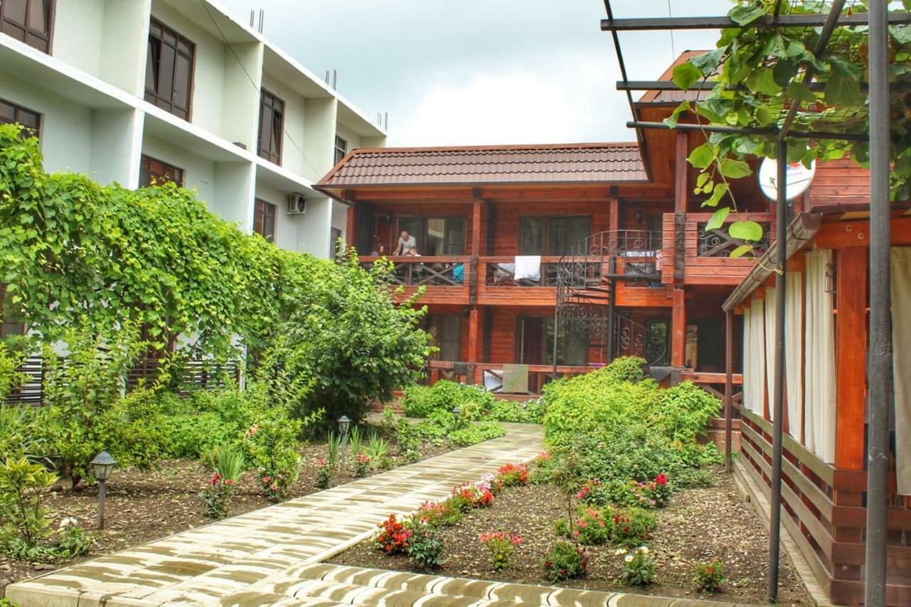 Guest House Sirius Pizunda Exterior foto